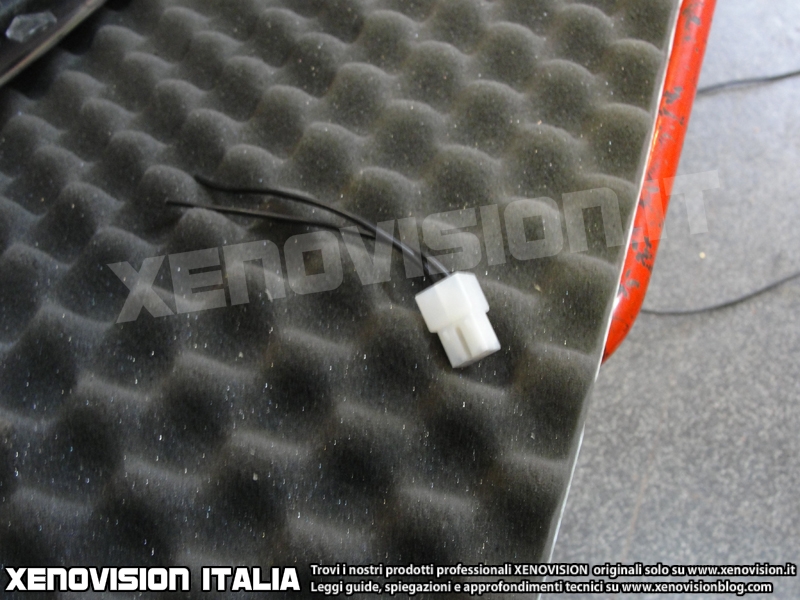 xenovision-guida-istallazione-kit-xenon-canbus-golf-vi-9